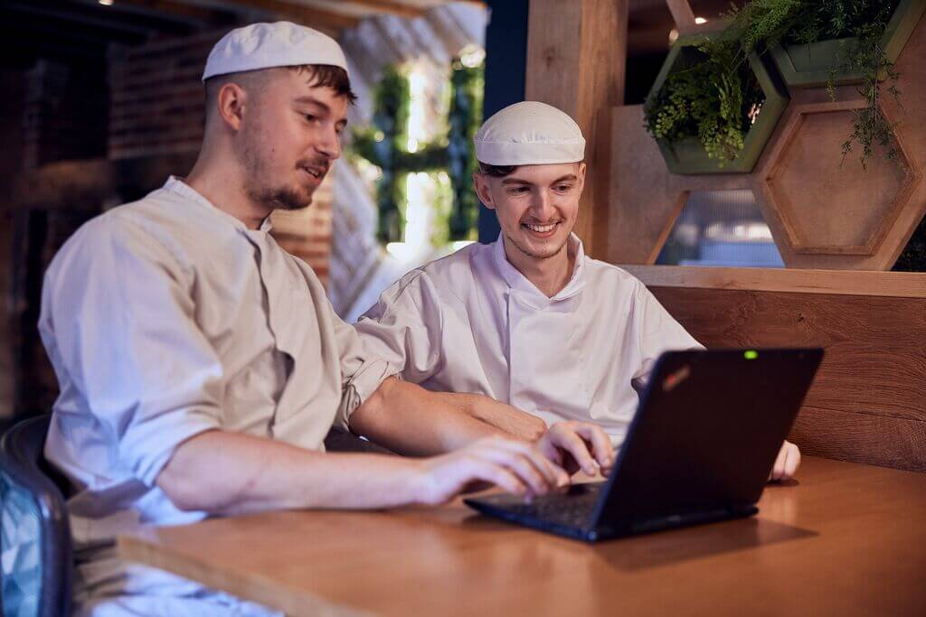 5 reasons to bring your Kitchen Manager career to M&B
