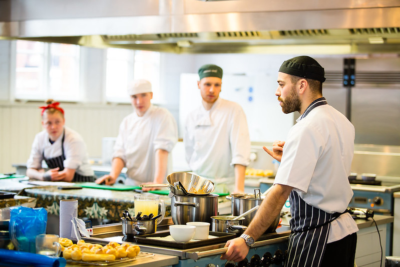 How to find an apprenticeship after GCSEs | M&B Careers